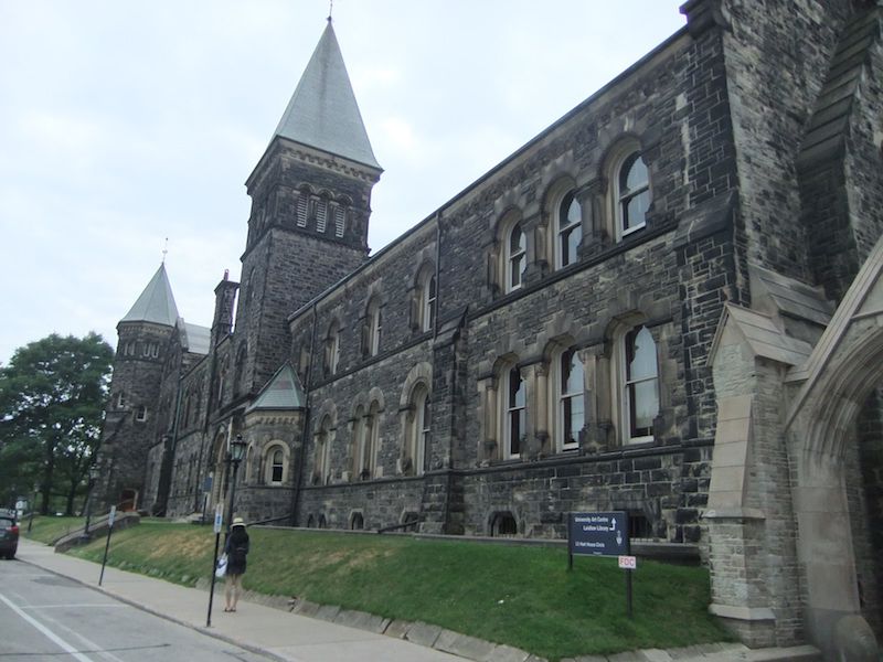 University of Toronto付属語学学校